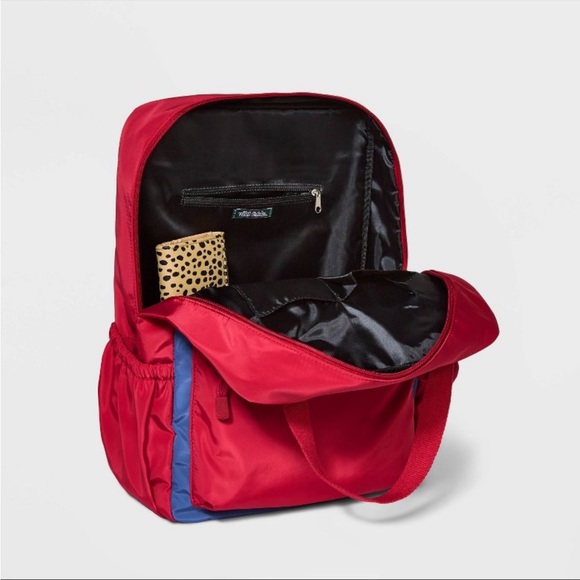 Backpack - Picture 3 of 7